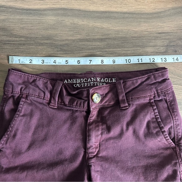 American Eagle Women’s Midi AEO Twill Super Stretch Maroon Shorts Size 2 - Picture 13 of 13